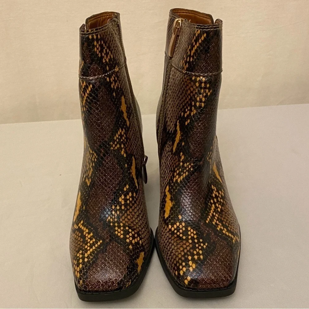 Franco Sarto Generous Snake Skin Print Ankle Boots Bootie Block Chunky Heels 6